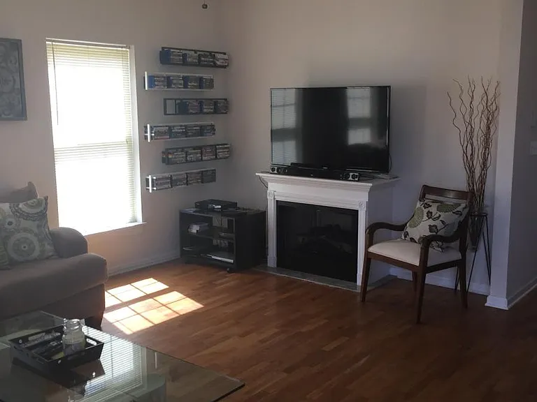37 Naugatuck Ave — Photo 5
