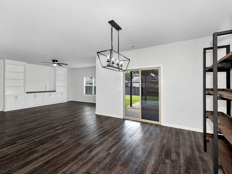 171 Kingswood Dr — Photo 18