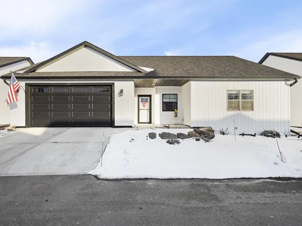 204 Bonnie Lane, Belleville, WI 53508