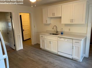 284 Whitwell St, Quincy, MA 02169