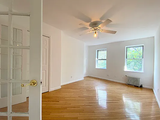 Rented by Buchbinder & Warren | media 7