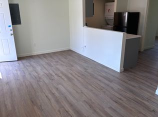 115 S James St #10, Silverton, OR 97381