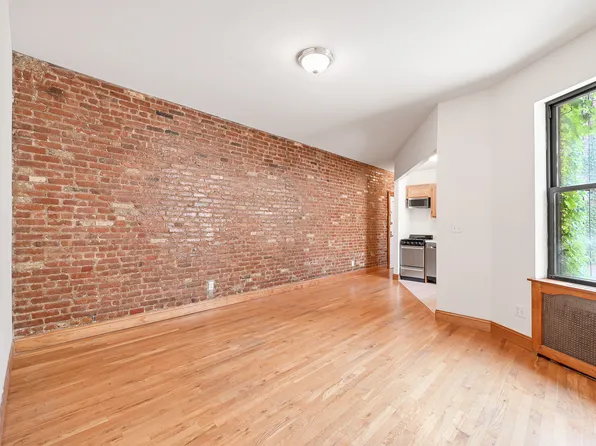 312 West 48th Street image 1 of 8