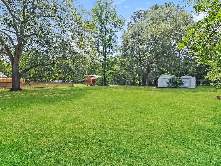 1171 Medfield Rd — Photo 13