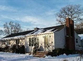 1660 East Dr, Merrick, NY 11566