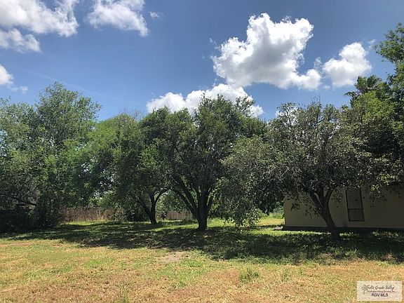 5th image of 32518 Edgewater Isle Dr