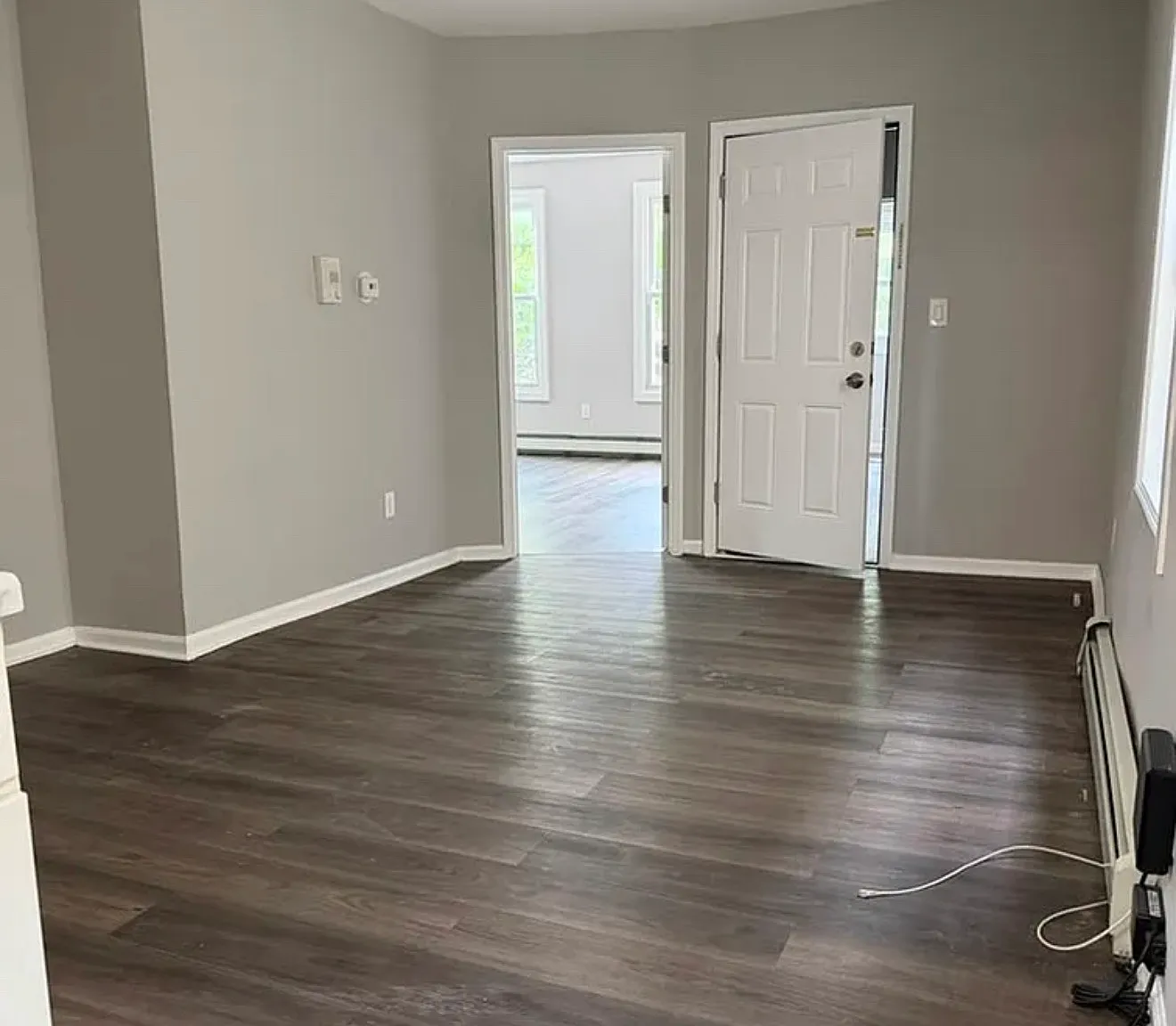 3 bed, $2,100 — Photo 2