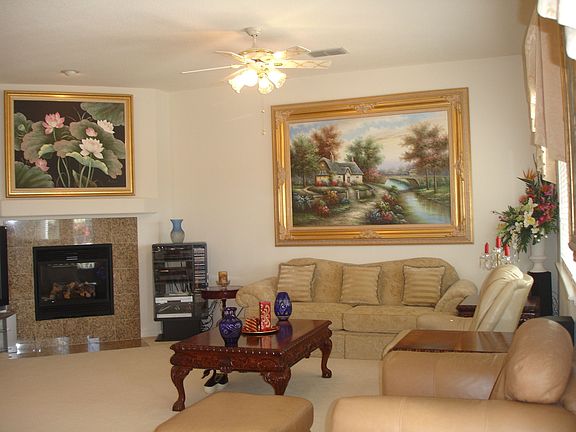 Open to Large Family Room