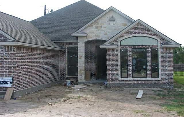2nd image of 2621 Lochinvar Ln
