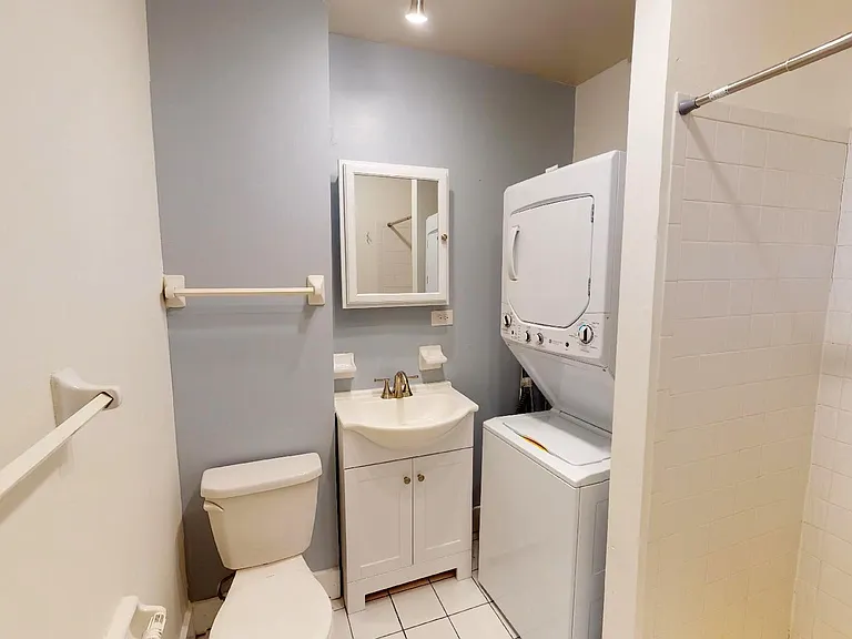 813 S 2nd St #1 — Photo 15