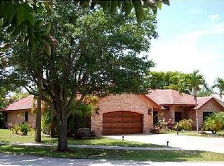 2160 Rabbit Hollowe Cir, Delray Beach, FL 33445