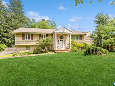 98 Spring Valley Rd, Paramus, NJ, 07652