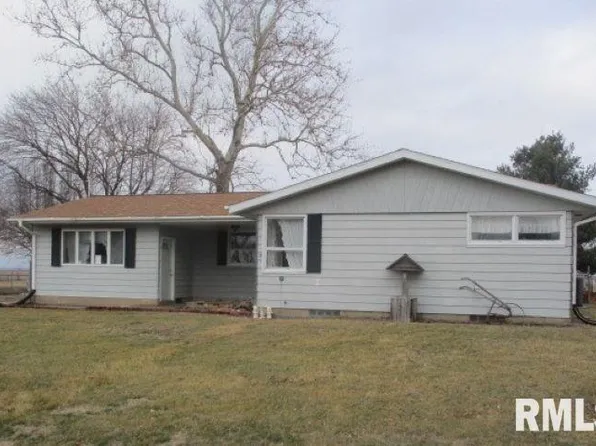 201 E James St, Yates City, IL 61572