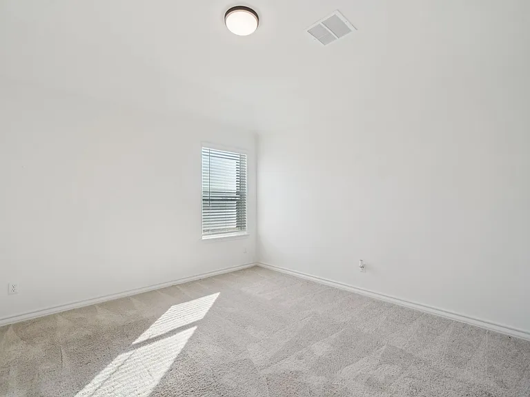 10833 Coppola — Photo 24