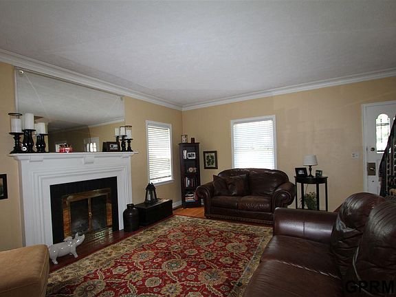3rd image of 4353 Shirley St