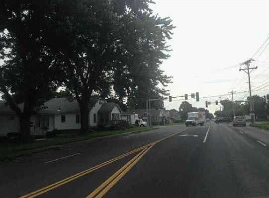 2nd image of 2418 W Locust St