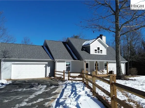 343 Rash Road, Glade Valley, NC 28627