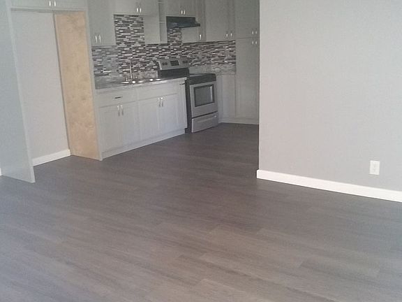 3rd image of 421 E 16th St APT 416
