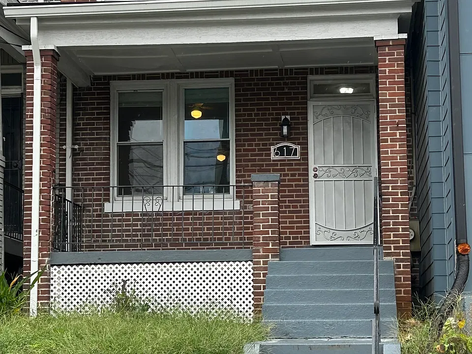 617 Kennedy St NW