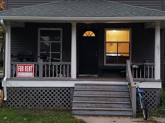 2nd image of 224 Bailey St