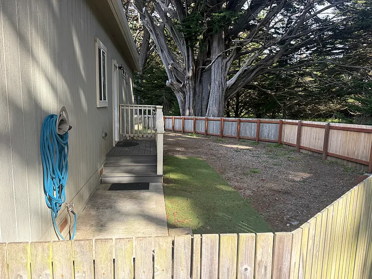 129 Cypress Ct — Photo 11