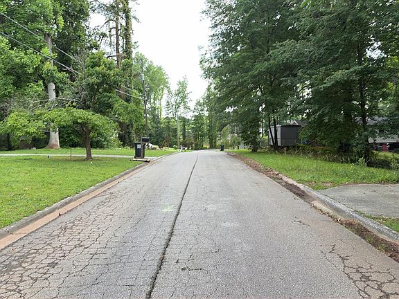 4th image of 8767 Northview Dr