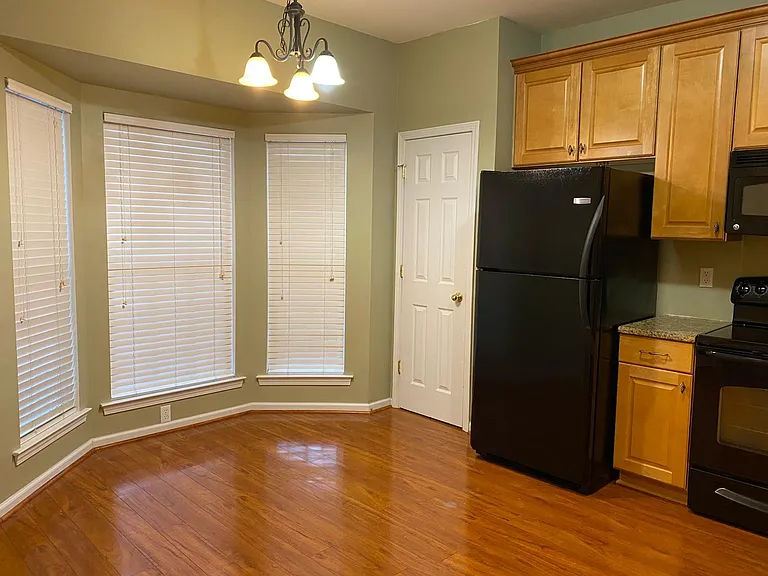 12815 Bullock Greenway Blvd — Photo 5
