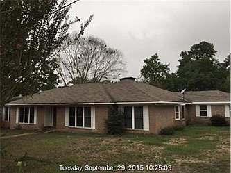 2nd image of 1050 Lake Shore Rd