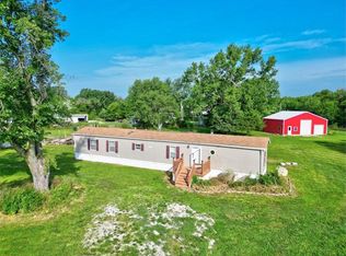 24910 S Oak Ave, Peculiar, MO 64078