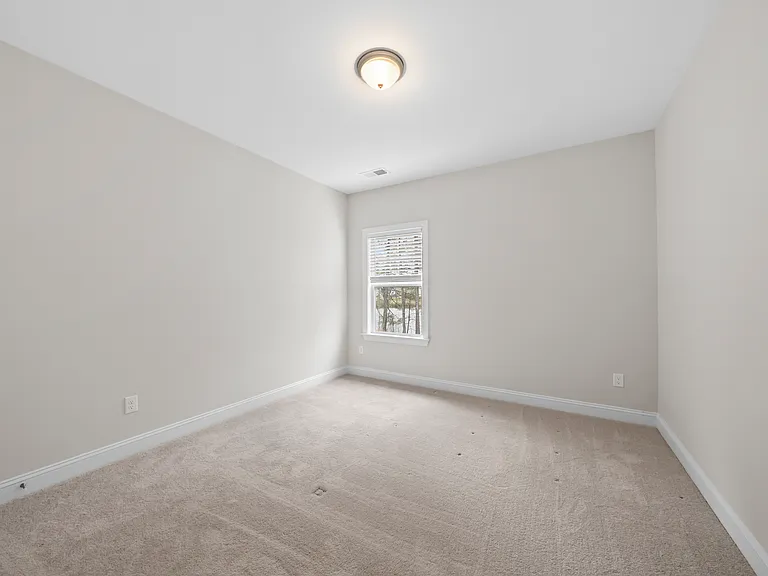 817 Hester Rd — Photo 18
