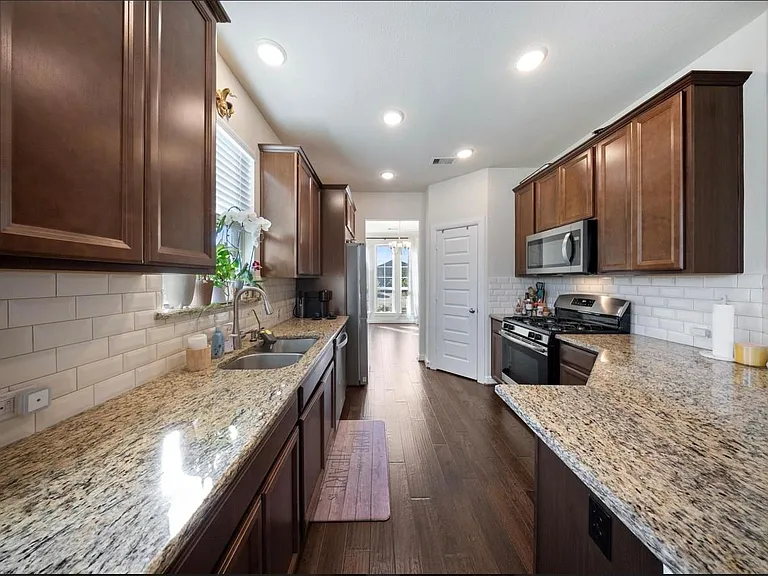 18106 Alora Springs Trce — Photo 6