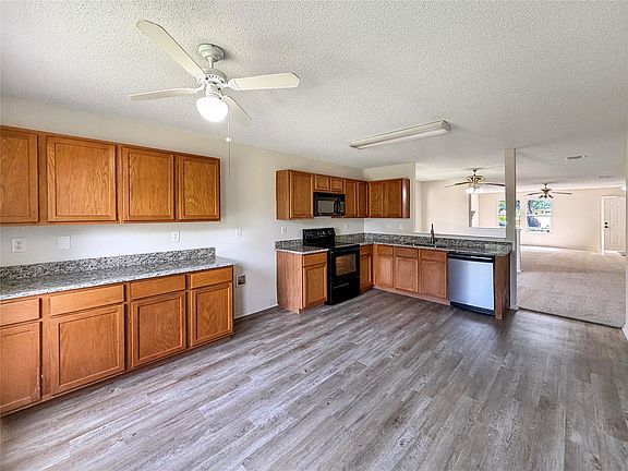 2nd image of 1729 Spinnaker Way