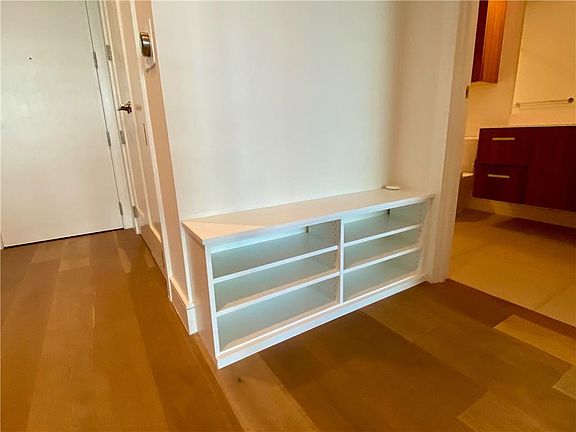 3rd image of 222 West Ave Unit 1811