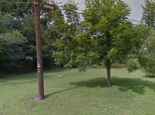 Cliftmont Ave NE, Canton, OH 44705