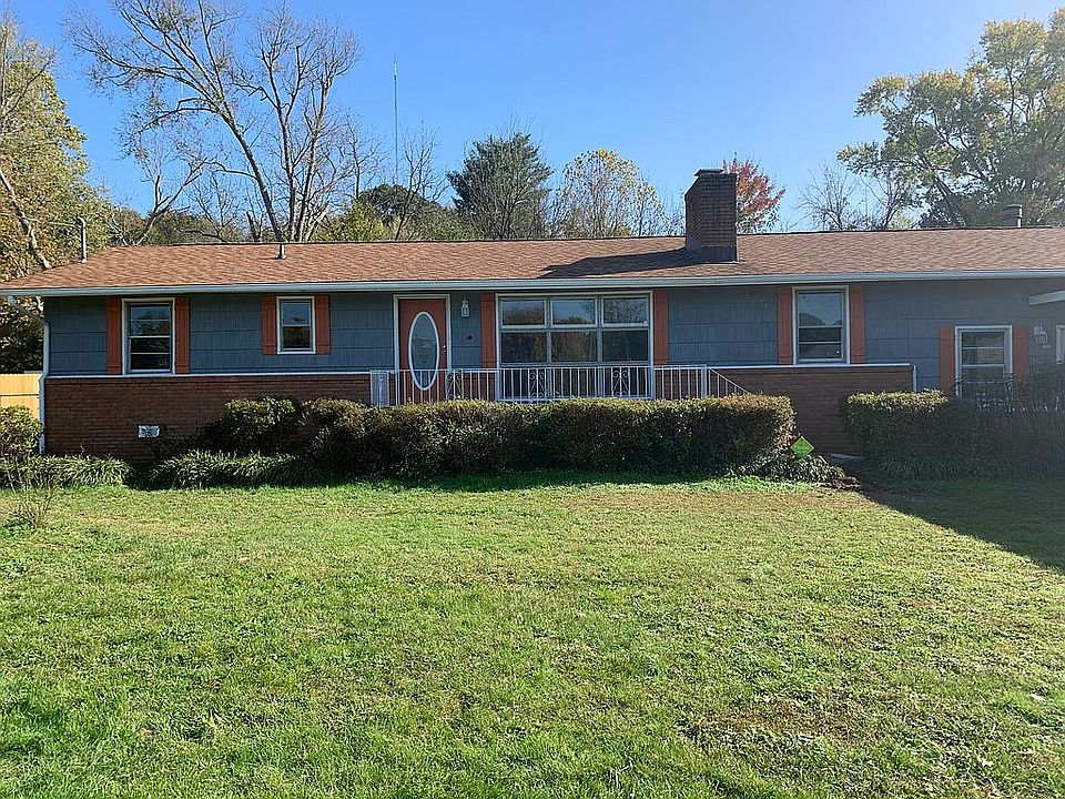 1st image of 800 Glenoaks Dr