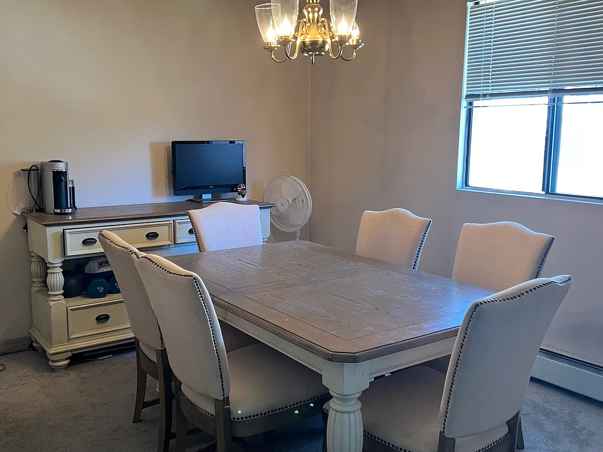 Building Photo - 320 Fellsview Ter #326-C