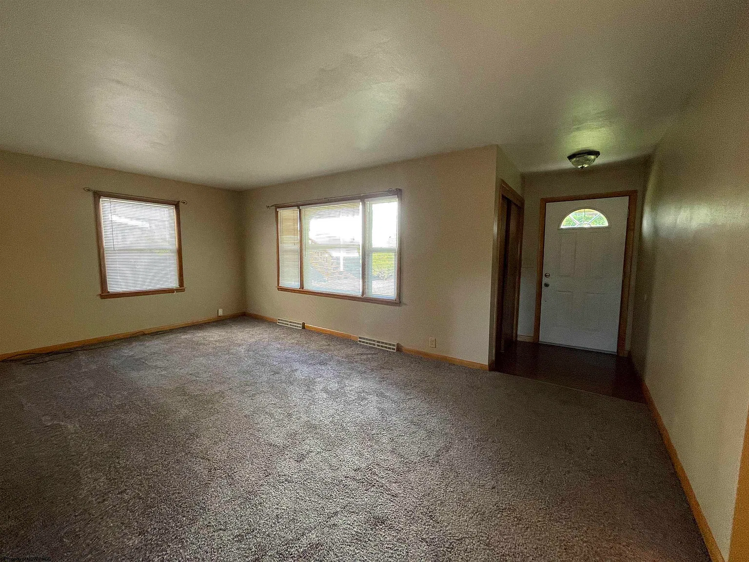 2 bed, 1.0 bath, $1,250 — Photo 4