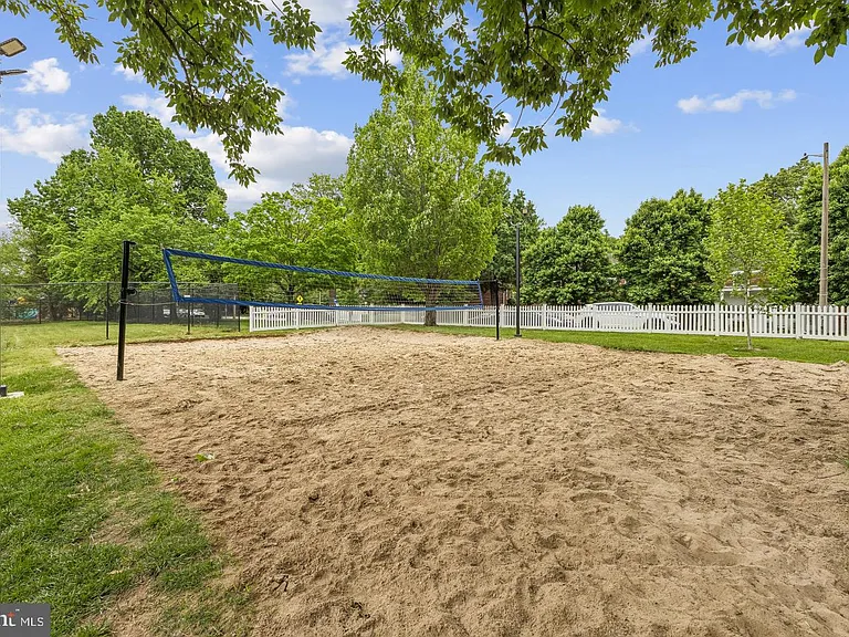 1024 Valley Dr — Photo 20