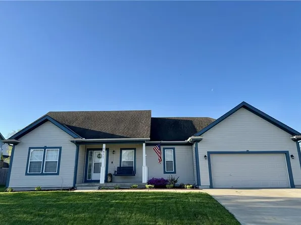 9811 E 219th Cir, Peculiar, MO 64078