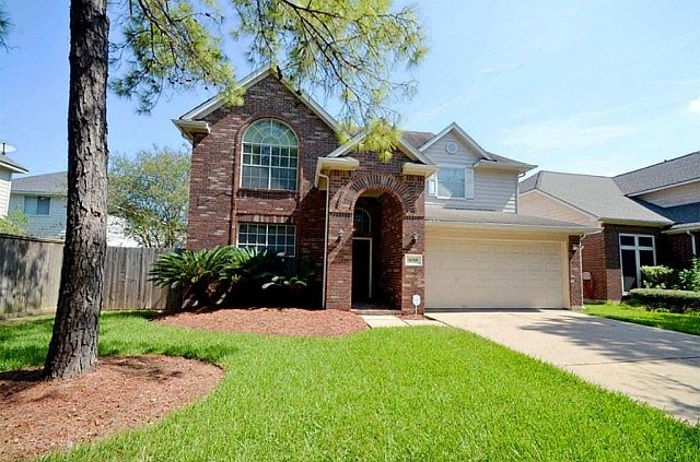1st image of 16518 Mahogany Dr