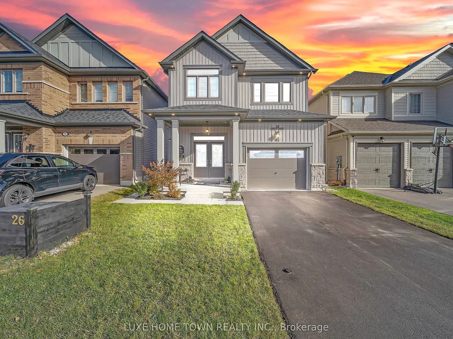 3 bed, $3,000 — Photo 1