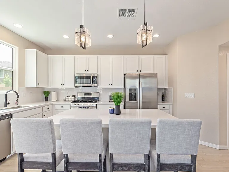 10212 Starlit Canyon Ct — Photo 9