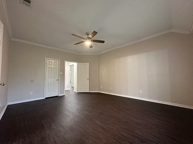 8399 Biscayne St — Photo 11
