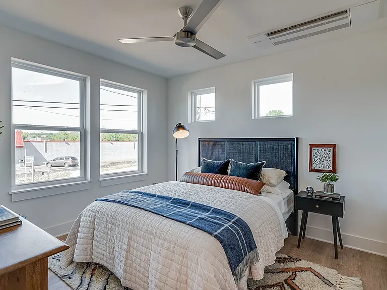 102 Duke St #10 — Photo 11