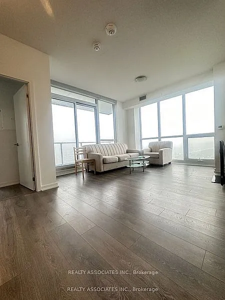 2 bed, $2,900 — Photo 4