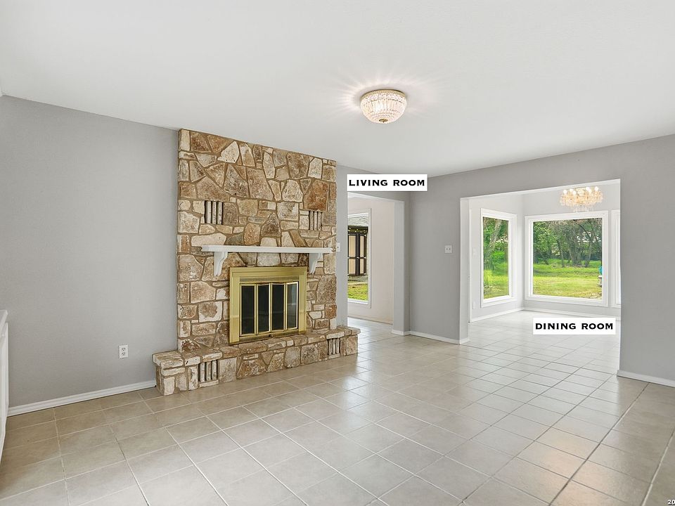 1st image of 220 LARK LN