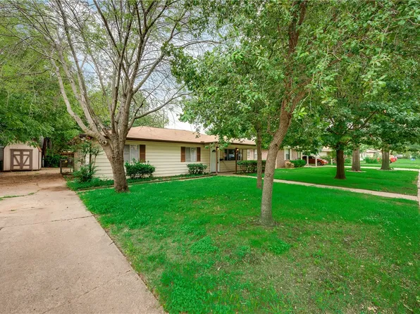 2612 Helmet St, Irving, TX 75060