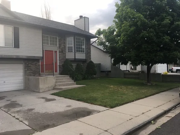 6262 S Castleford Dr, West Jordan, UT 84084