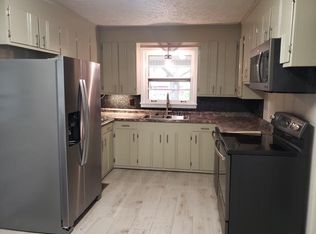 15 Twin Oaks Pl, Jackson, TN 38305