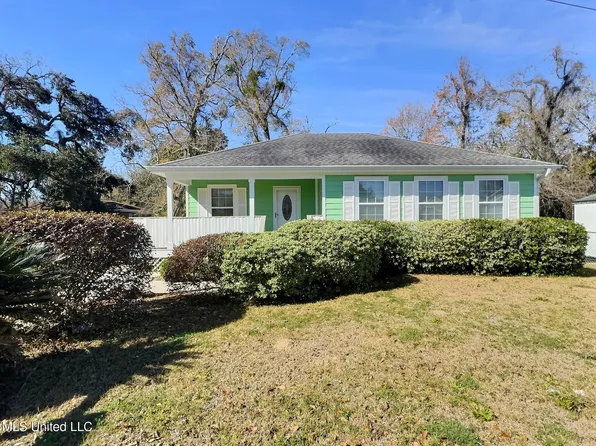 617 Roy St, Biloxi, MS 39530